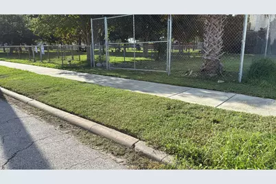 2714 Church Street, Galveston, TX 77550 - Photo 7