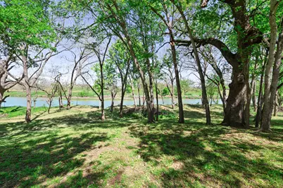 571 Ranch Road 1, Stonewall, TX 78671 - Photo 17