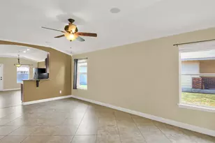 18005 Prairie Verbena Ln, Elgin, TX 78621 - Photo 3