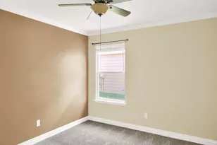 18005 Prairie Verbena Ln, Elgin, TX 78621 - Photo 7