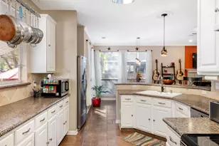 102 Elm Hill Ct, San Marcos, TX 78666 - Photo 11