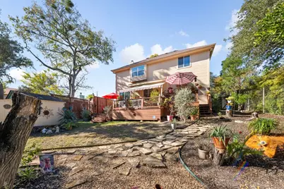 102 Elm Hill Court, San Marcos, TX 78666 - Photo 33