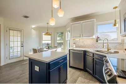 164 Johnnys Way, Kyle, TX 78640 - Photo 9