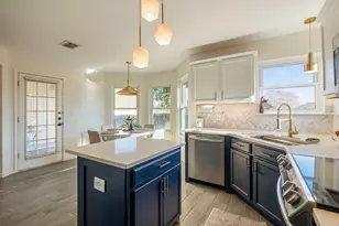 164 Johnnys Way, Kyle, TX 78640 - Photo 9