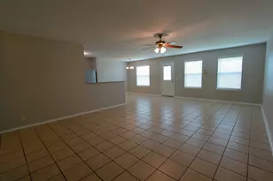 11712 Morning View Dr, Del Valle, TX 78617 - Photo 7