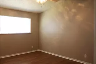 606 W 51st St, Austin, TX 78751 - Photo 9