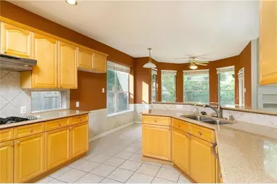 5701 Gorham Glen Lane, Austin, TX 78739 - Photo 9