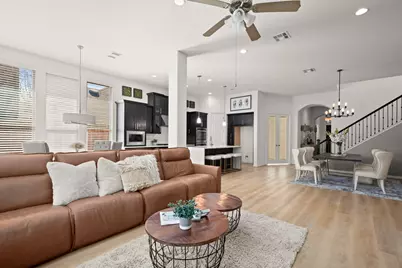 304 Fort Cobb Way, Georgetown, TX 78628 - Photo 5