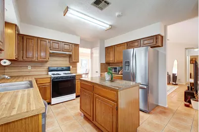 12607 Andromeda Cove, Austin, TX 78727 - Photo 11