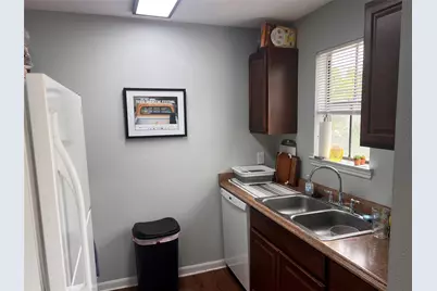 712 W 21st Street #205, Austin, TX 78705 - Photo 9