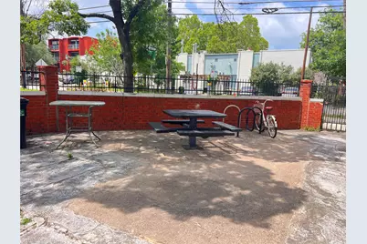 712 W 21st Street #205, Austin, TX 78705 - Photo 3