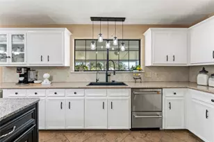 306 Starview Dr, Georgetown, TX 78628 - Photo 23