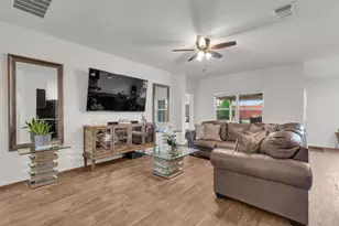 15100 Custis Ln, Austin, TX 78725 - Photo 9