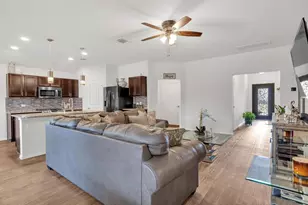 15100 Custis Ln, Austin, TX 78725 - Photo 5