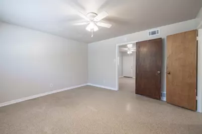 213 E Harrison Avenue, Killeen, TX 76541 - Photo 31