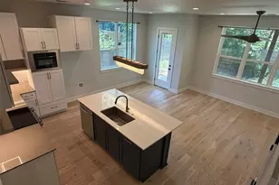 3509 Oak Springs Dr, Austin, TX 78721 - Photo 5