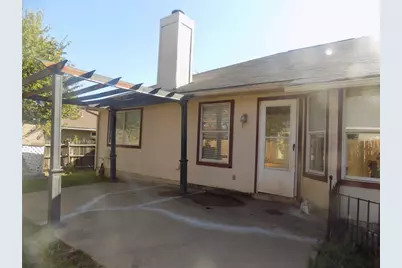 209 Crystal Knoll Boulevard, Georgetown, TX 78626 - Photo 15