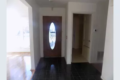 209 Crystal Knoll Boulevard, Georgetown, TX 78626 - Photo 11