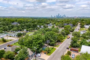 6409 Del Monte Rd, Austin, TX 78741 - Photo 11
