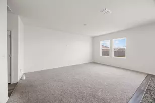 410 Magnum Force Dr, Jarrell, TX 76537 - Photo 9