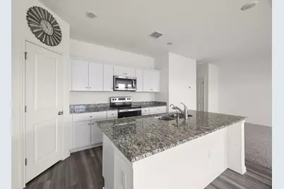 410 Magnum Force Drive, Jarrell, TX 76537 - Photo 15