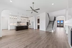 117 Yaklin Dr, Liberty Hill, TX 78642 - Photo 5