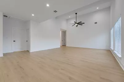 8631 Big Horn Circle, Lago Vista, TX 78645 - Photo 15