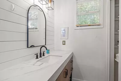 2007 S Church Street, Georgetown, TX 78626 - Photo 19