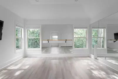 506 Konstanty Circle, Austin, TX 78746 - Photo 11