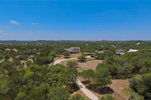 550 Hays Country Acres Rd, Dripping Springs, TX 78620 - Photo 5