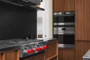 2407 W 10th St, Austin, TX 78703 - Photo 11