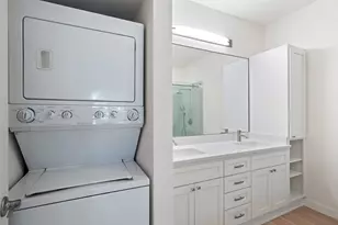 2450 Wickersham Ln, Austin, TX 78741 - Photo 11