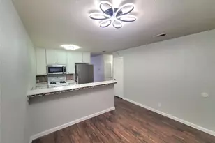 1410 Valleyridge Dr, Austin, TX 78704 - Photo 5