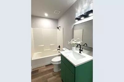 1902 N Fannin Avenue, Cameron, TX 76520 - Photo 9