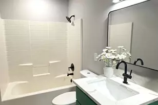 1902 N Fannin Ave, Cameron, TX 76520 - Photo 9