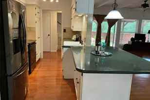 9411 Cedar Crest Dr, Austin, TX 78750 - Photo 13