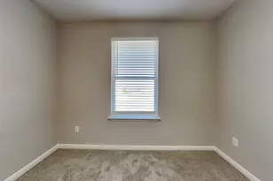 1052 Esplanade Pkwy, San Marcos, TX 78666 - Photo 9