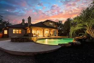 205 Sutton Pl, Georgetown, TX 78628 - Photo 3