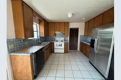 163 Robinson Road, Lockhart, TX 78644 - Photo 7