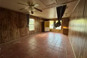 163 Robinson Rd, Lockhart, TX 78644 - Photo 13