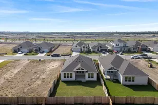 429 Brandywine Rd, Hutto, TX 78634 - Photo 3