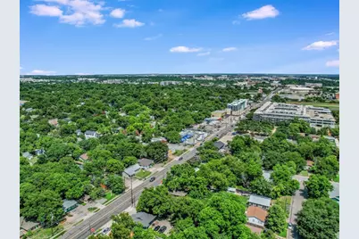 1509 W Koenig Lane, Austin, TX 78756 - Photo 21