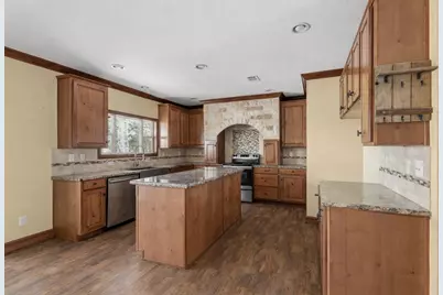 186 La Selva Drive, Elgin, TX 78621 - Photo 7