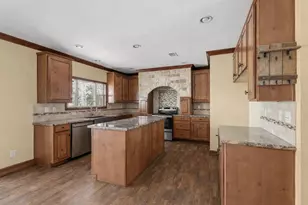 186 La Selva Dr, Elgin, TX 78621 - Photo 7