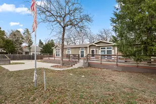 186 La Selva Dr, Elgin, TX 78621 - Photo 23