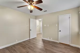 6810 Deatonhill Dr, Austin, TX 78745 - Photo 13