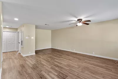 6810 Deatonhill Drive #108, Austin, TX 78745 - Photo 5