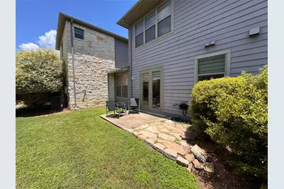 [Address not provided], Austin, TX 78741 - Photo 9