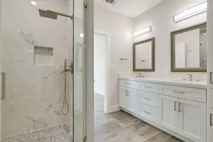 611 Sunray, Horseshoe Bay, TX 78657 - Photo 11