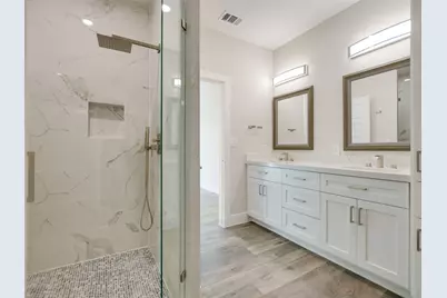 611 Sun Ray, Horseshoe Bay, TX 78657 - Photo 11
